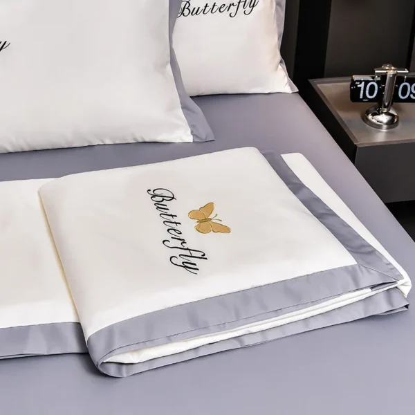 Summer Cool Quilt Bed Sheet Pillowcase 4pc Set Home Textile Light Luxury Embroidery Thin Comforter Blanket King Size Bedding Set